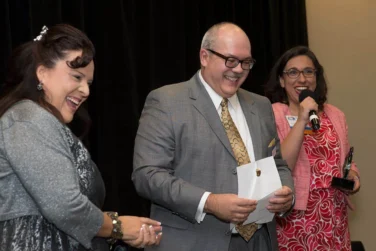 Award presentation at the SHRM Celebrating Innovation event