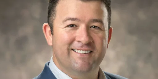 Headshot of Andrew McMurrey