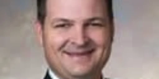 Headshot of Chris Gordon