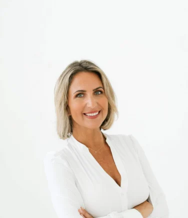 Headshot of Jenn Walker