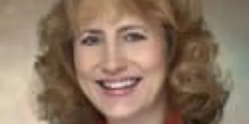 Headshot of Denise Leskovsky