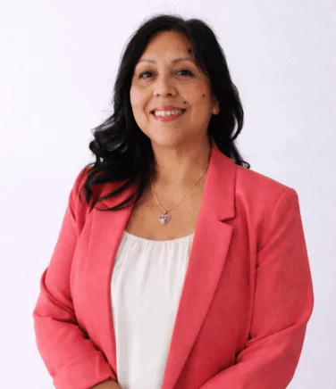 Headshot of Diana Luna