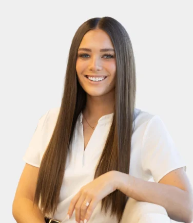 Headshot of Karina Acosta