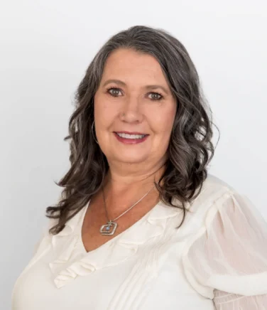 Headshot of Lori Tibbs