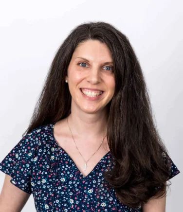 Headshot of Robyn Drake