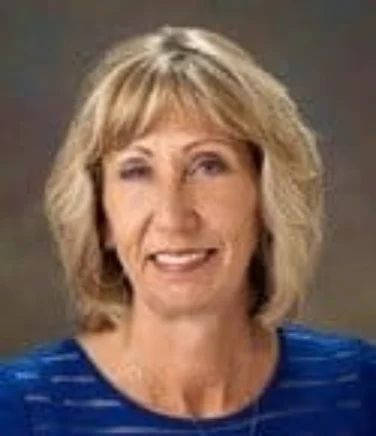 Headshot of Sandi Webb