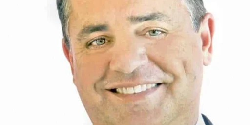 Headshot of Shawn Byrne