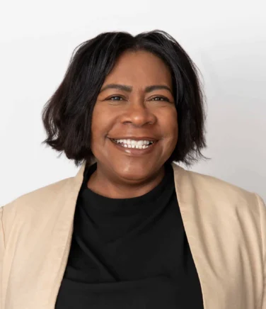 Headshot of Val Jennings